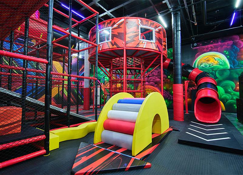 A case of indoor trampoline in Los Angeles, USA