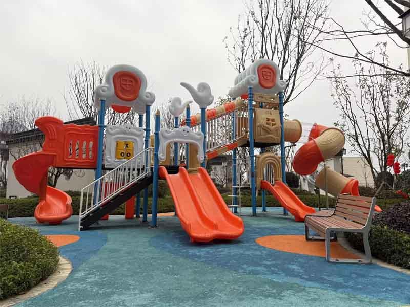 贵州遵义住宅小区儿童游乐设施落地案例｜白云系列组合滑梯实景交付